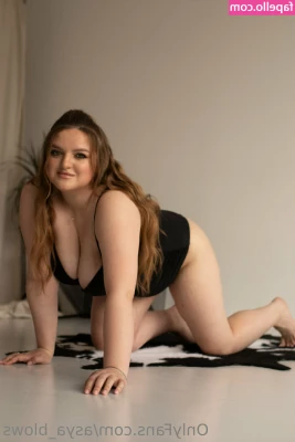 asya_blows [ asya-blows ] - I think my pussy is made to be licked and fucked 😻🙉 What do you