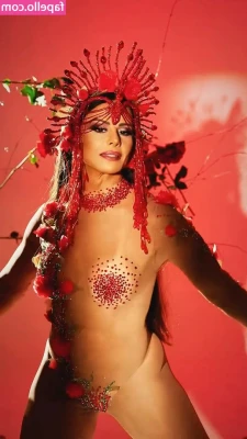 Viviane Araujo [ viviane-araujo ] - Kom er lekker bij!