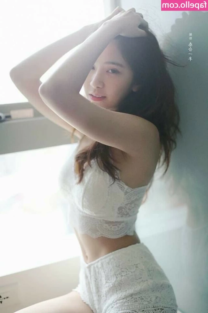 Yunxii4134 - I m so sorry guys  I have been sick   Here is the hair change  Hope