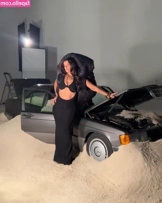Nelly Furtado [ nelly-furtado ] - Solo dildo fuck vid I did over a year ago! x