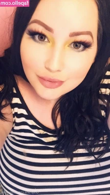 elizaallure - Dressed in white like an angel, but my thoughts? They're naughty and