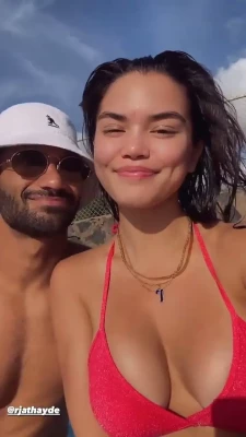  [ paris-berelc ] - A girl down on her knees   what more could you want