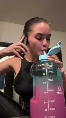 Paris Berelc [ paris-berelc ] - those crossed soles can i get a foot rub