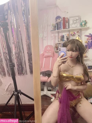 mimichan259 - Spot me some cream? 🤍