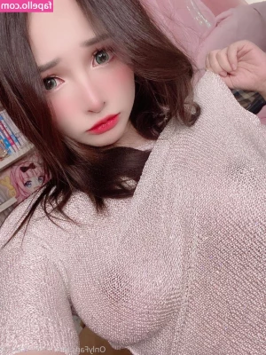 mimichan259 - Las tetas de hoy sin censura y sin bragas debajo del pantalón y tan