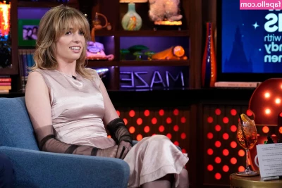 Maya Hawke [ maya-hawke ] - Are you into short big booty girls