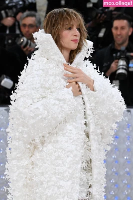 Maya Hawke [ maya-hawke ] - Thanks for joining me in the bath tonight!   If you missed it, Live
