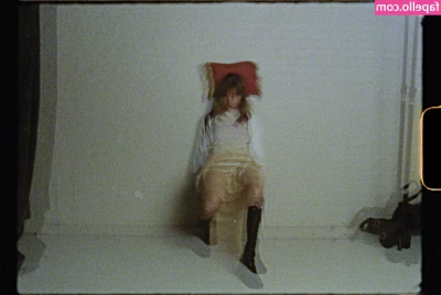 Maya Hawke [ maya-hawke ] - Buenos días  It s MOANDAY