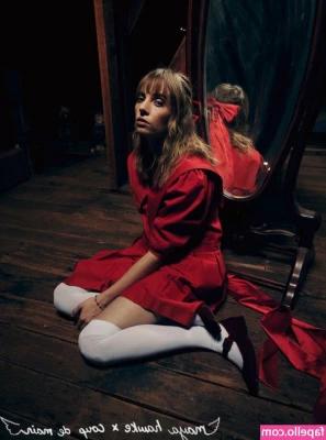 Maya Hawke [ maya-hawke ] - Te invito a probar la cama  esta deliciosa