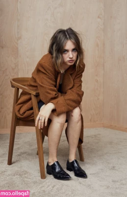 Maya Hawke [ maya-hawke ] - Happy Labor Day   Tip to remove
