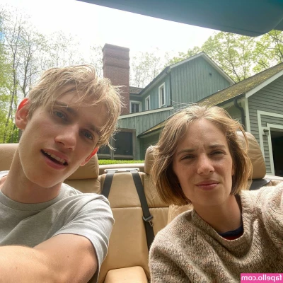 Maya Hawke [ maya-hawke ] - Popping out the starter part 1