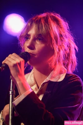 Maya Hawke [ maya-hawke ] - i’m live on myfreecams rn!! come say hi :) part 1