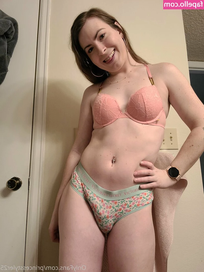 princesstyler25 - be honest would you fuck your best friends girlfriend if she was me