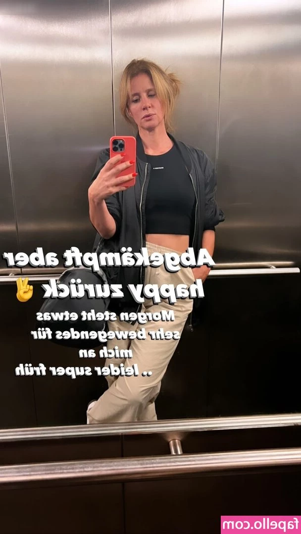 Mareile Höppner [ mareile-hppner ] - I need someone to invade my body👅