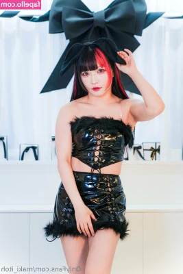 Maki Itoh [ maki-itoh ] - Curated Content Set
