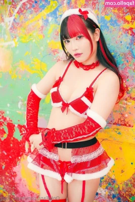 Maki Itoh [ maki-itoh ] - Messy hair  messy face
