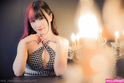 Maki Itoh [ maki-itoh ] - More bath fun 😜