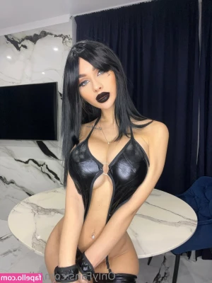 Elissabest - TGIF .... Time for Lingerie 🤭😏