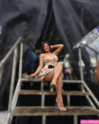 Milagro Flores [ milagro-flores ] - One step closer 💘