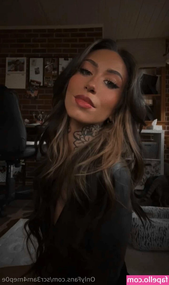 scr3am4mep0e - te gusta mi culo en vestido  deberias follarlo