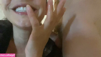 Liza Del Sierra [ liza-del-sierra ] - It’s soo hot out and you know what that means! Soles are extra