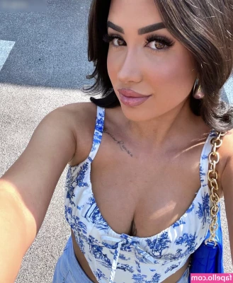 Francesca Brinley [ francesca-brinley ] - Felt like your timeline needed a cleanse