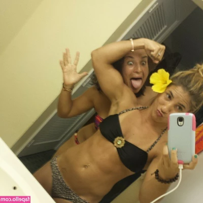 Tecia Pennington [ tecia-pennington ] - Thirsty Thursday?
