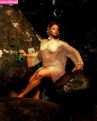 Juliana Alves [ juliana-alves ] - If we were to have a sensual picnic, what would be on the menu?