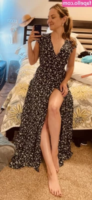 Junescleavage - im a beauty on the outside  and a beast on the inside if u know what