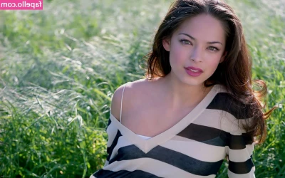 Kristin Kreuk [ kristin-kreuk ] - Just beating it up