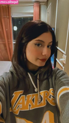Ingrid Larissa [ ingrid-larissa ] - Just got em pierced
