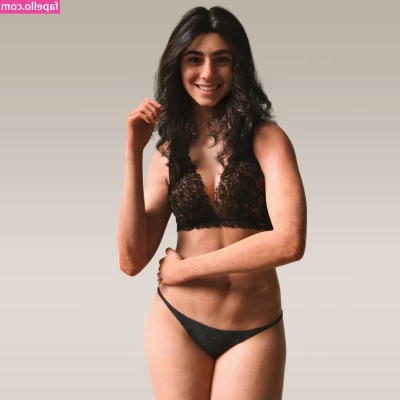 The LastUs [ the-lastus ] - I like to hold my huge tits with my hands  and even more I like to