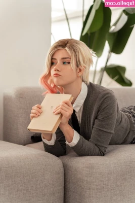 Anastasia Komori [ anastasia-komori ] - Sorry for the inactivity  life has been hectic  Today is my birthday