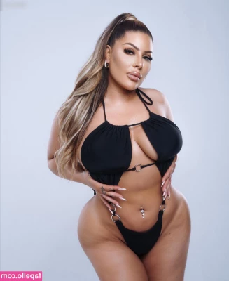 Melina.Million [ melina-million ] - In need of more vitamin D
