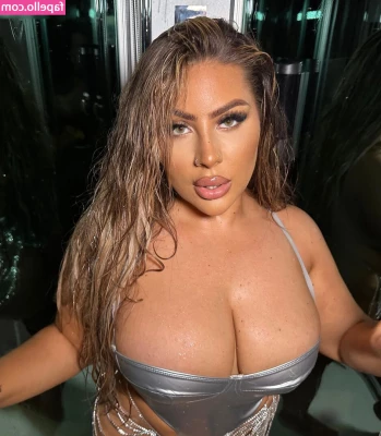 Melina.Million [ melina-million ] - Wanna see more? Tip me I will send more 😘