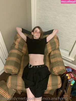 femboycherryblossom - Do you like my new lingerie?🐯🖤