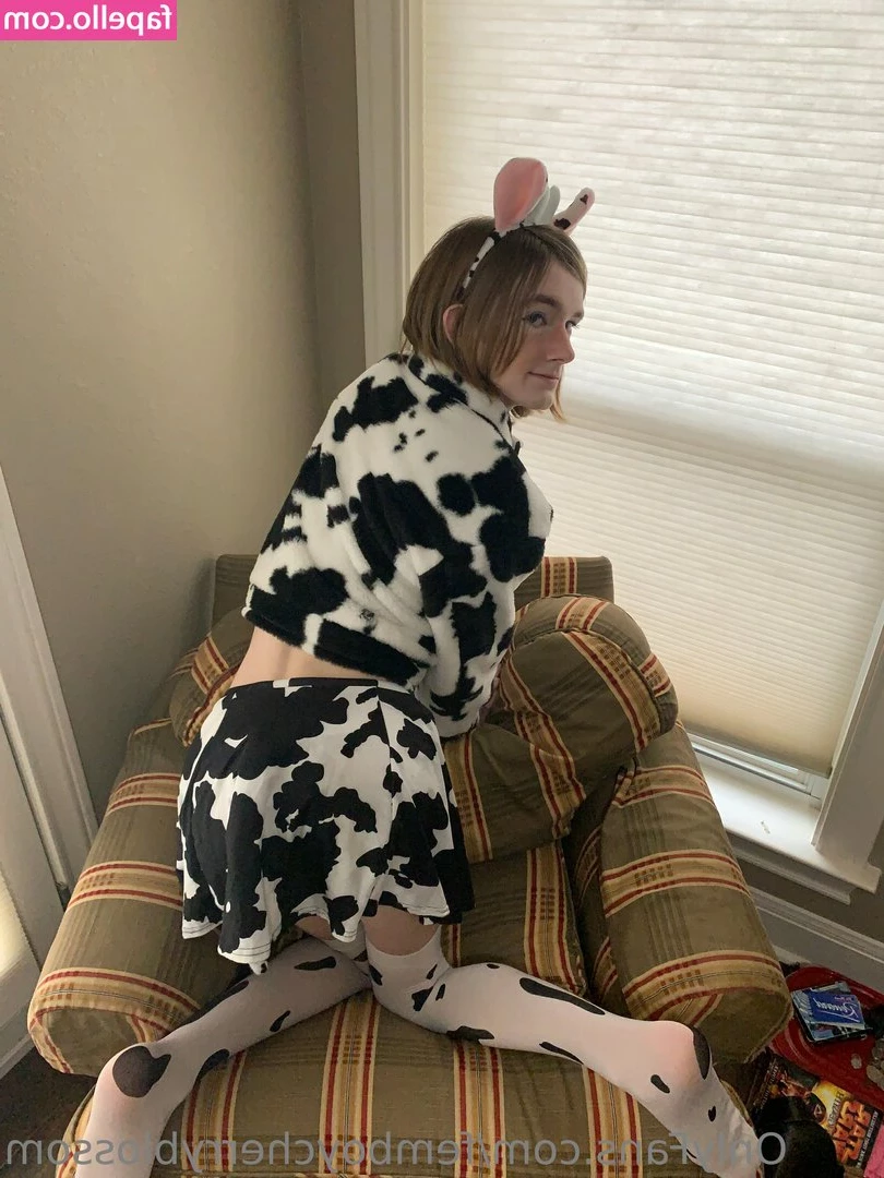 femboycherryblossom - would you fuck my pussy
