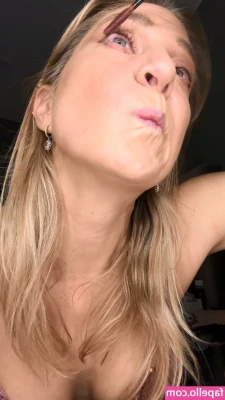 Marlingyoga - Is this tie my color?