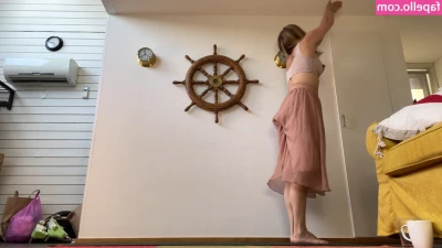 Marlingyoga - Come lay with me  I just want to help you relax