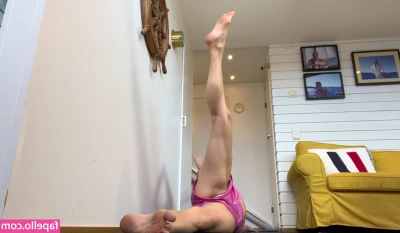 Marlingyoga - UNBOXING WITH ALICE AND SKYLAR!!!  here's a fun silly video of me and