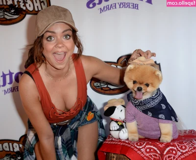 Sarah Hyland [ sarah-hyland ] - Fingers crossed back "back stage" again soon.... 🤞🤞🤞
