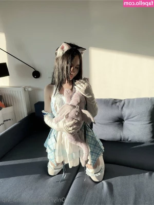 hina_vip [ hina-vip ] - When im a bit shy but i want it all out🙈🤭