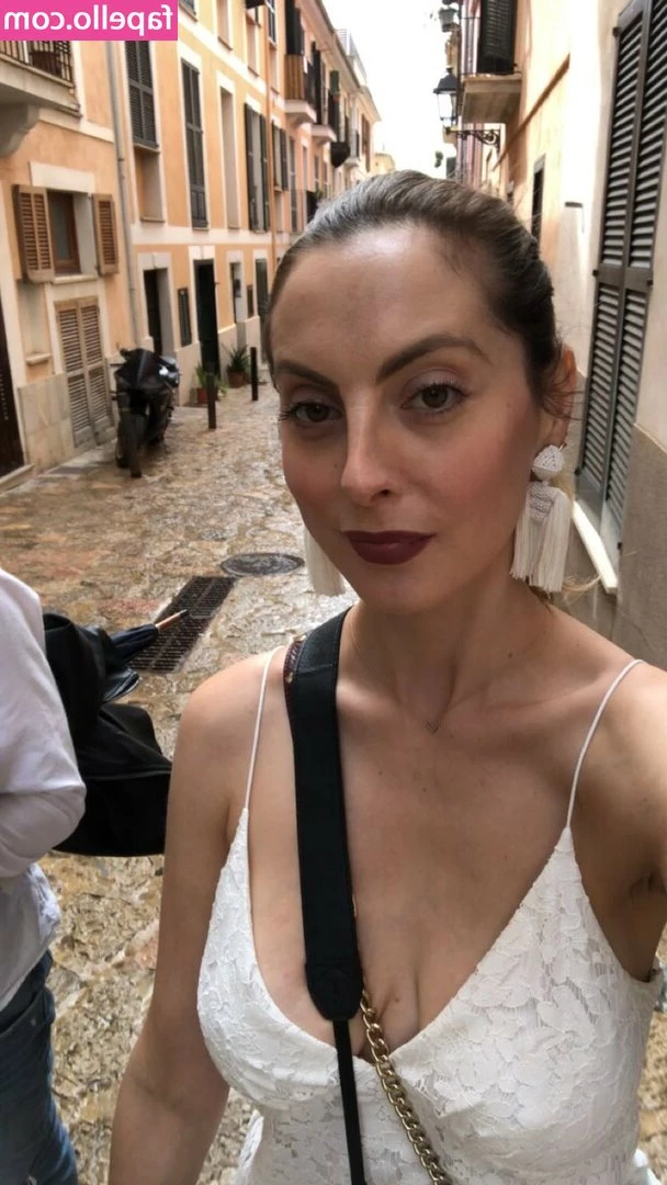 Eva Amurri [ eva-amurri ] - Stream started at 06/08/2020 06:57 pm