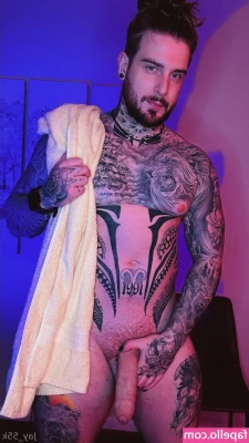 jay_55k [ jay-55k ] - I do love rubbing bulges 😈