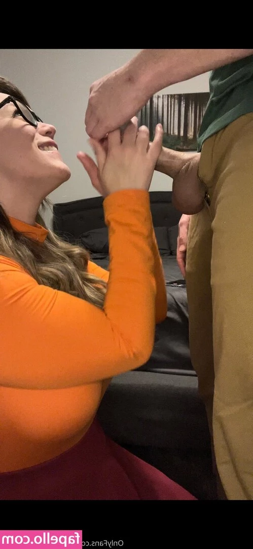 jessicamooreofficial - Quick blow job from  brattyklynn