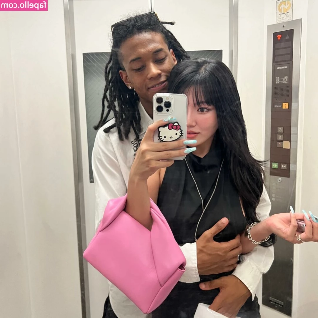 runa_1080 [ runa-1080 ] - Bit risqué for the wall  don t you think