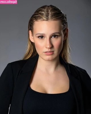 Celine Zed [ celine-zed ] - Yummmm   if only I had a pussy to lick