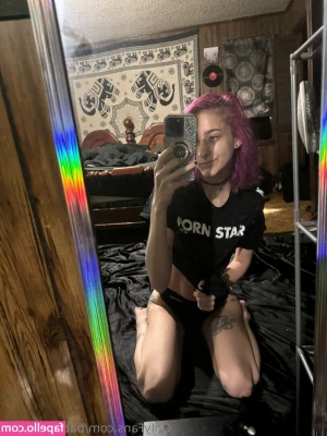 baby.pale.free [ baby-pale-free ] - 31 weeks pregnant never looked so good