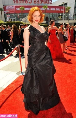 Christina Hendricks [ christina-hendricks ] - Random big photo dump  I ve not been very motivated lately I wish