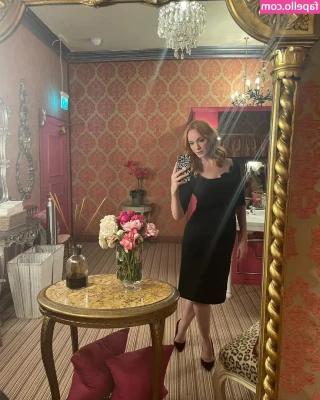 Christina Hendricks [ christina-hendricks ] - Reminding all new subscribers that I am indeed a dirty hippie that